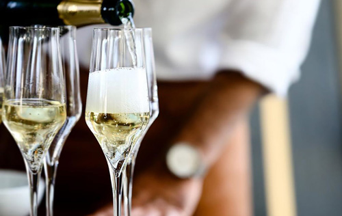 米其林指南完全收購葡萄酒倡導家雜志股權